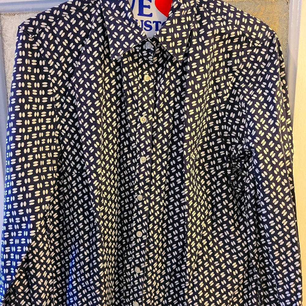 Lands End Long Sleeve Button Up Collared Shirt